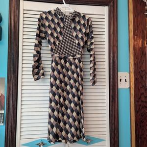 Elegant Geometric Patterned Dress